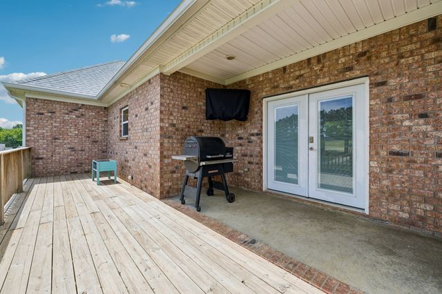 1082 Corey Dr, Lewisburg, TN 37091