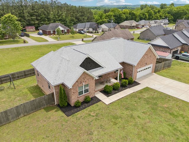 1082 Corey Dr, Lewisburg, TN 37091