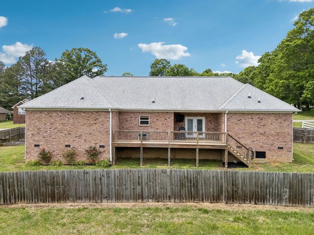 1082 Corey Dr, Lewisburg, TN 37091