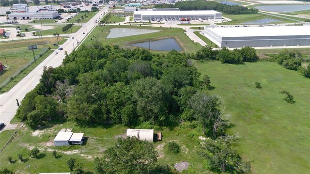 6210 Thompson Road, Baytown, TX 77521