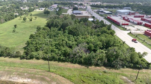 6210 Thompson Road, Baytown, TX 77521