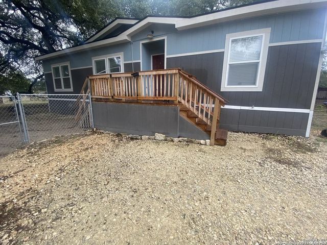 4406 Lost Hills, Elmendorf, TX 78112