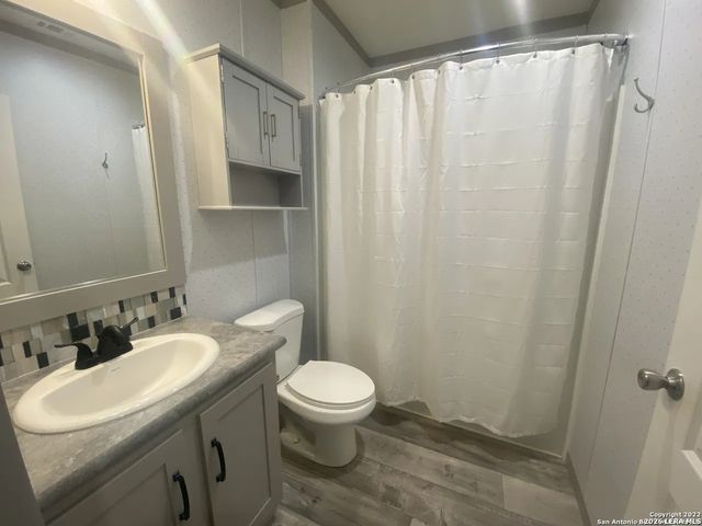 4406 Lost Hills, Elmendorf, TX 78112