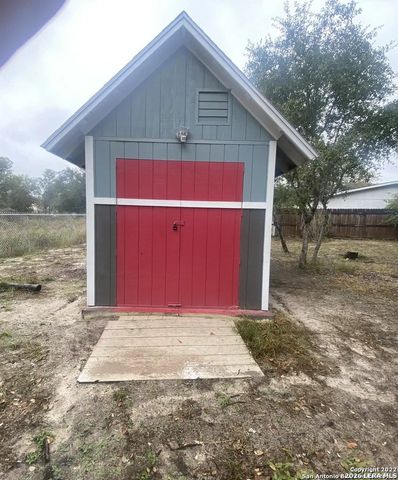 4406 Lost Hills, Elmendorf, TX 78112