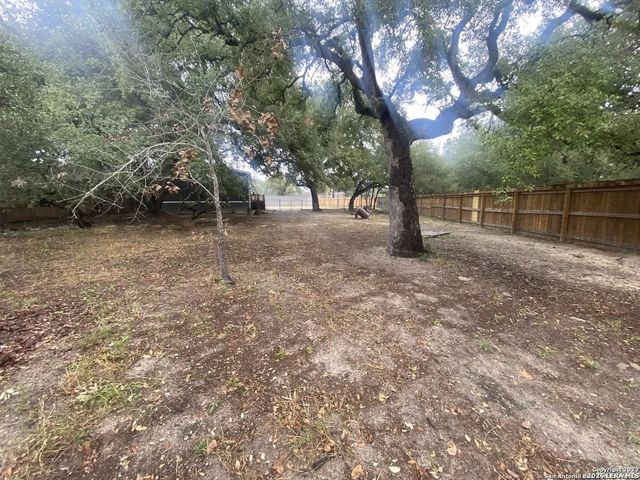 4406 Lost Hills, Elmendorf, TX 78112