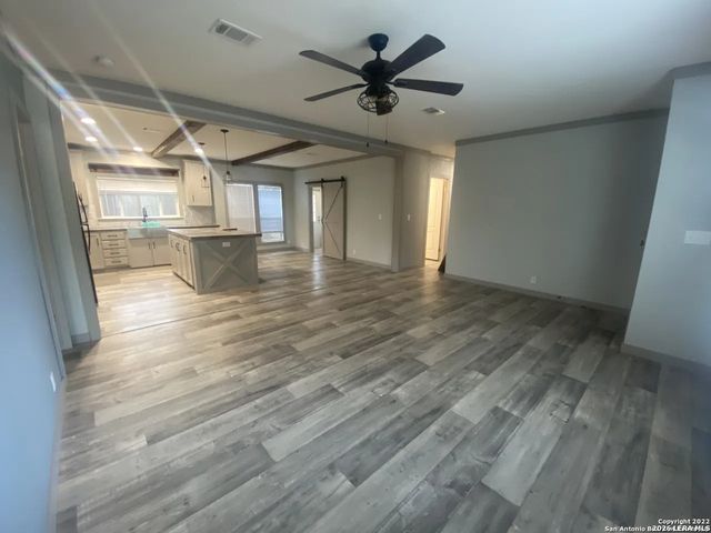 4406 Lost Hills, Elmendorf, TX 78112