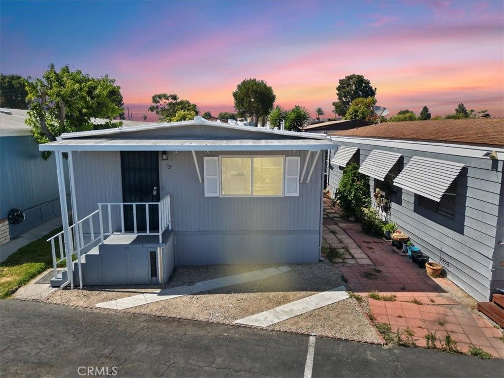 Image 1 of property listing at 14272 Hoover 45, Westminster, CA 92683