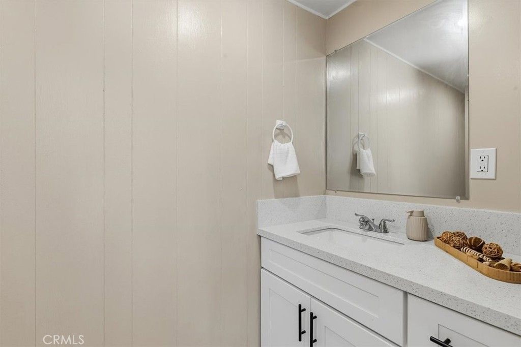 Image 10 of property listing at 14272 Hoover 45, Westminster, CA 92683