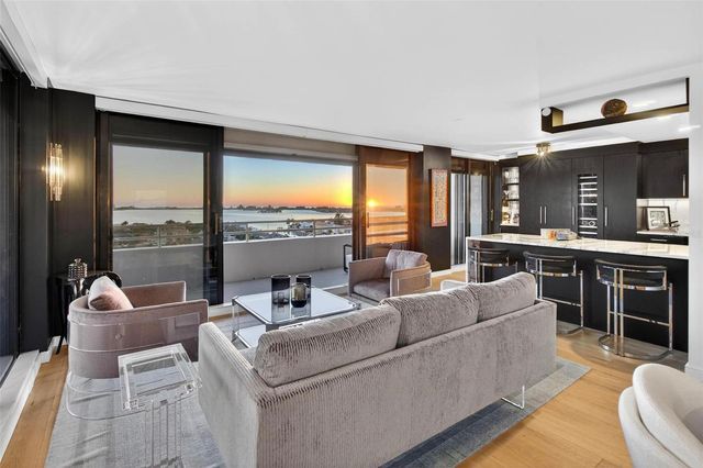 5950 PELICAN BAY PLAZA S 2A, St Petersburg, FL 33707