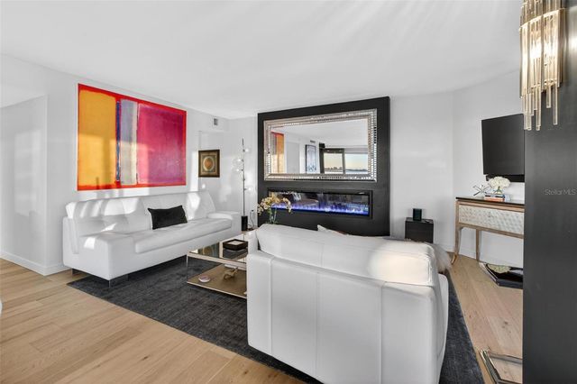 5950 PELICAN BAY PLAZA S 2A, St Petersburg, FL 33707