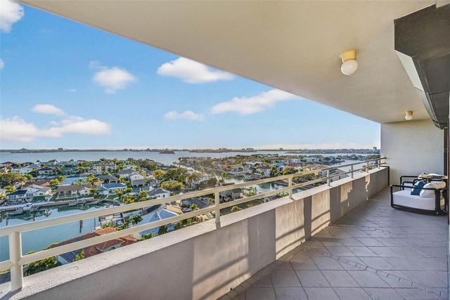 5950 PELICAN BAY PLAZA S 2A, St Petersburg, FL 33707