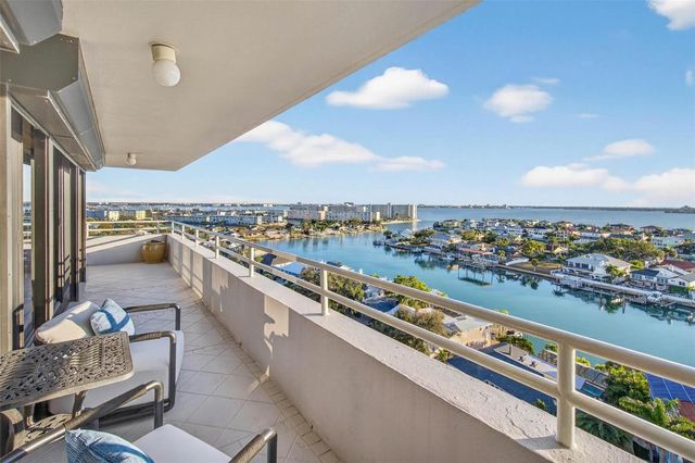 5950 PELICAN BAY PLAZA S 2A, St Petersburg, FL 33707