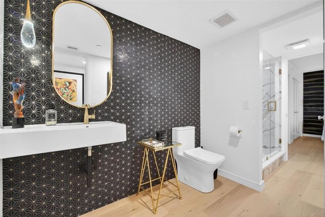 5950 PELICAN BAY PLAZA S 2A, St Petersburg, FL 33707