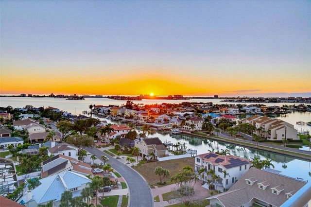 5950 PELICAN BAY PLAZA S 2A, St Petersburg, FL 33707