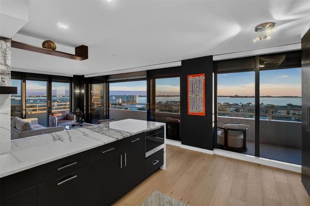 5950 PELICAN BAY PLAZA S 2A, St Petersburg, FL 33707