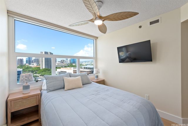 801 S King Street 1107, Honolulu, HI 96813