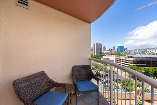 801 S King Street 1107, Honolulu, HI 96813