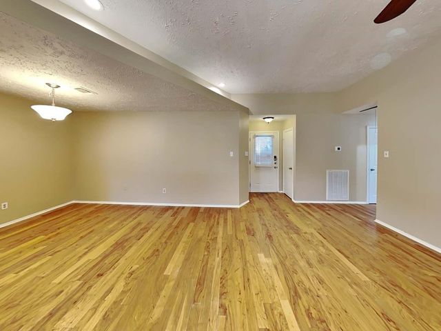 410 Buoy Road, Houston, TX 77598