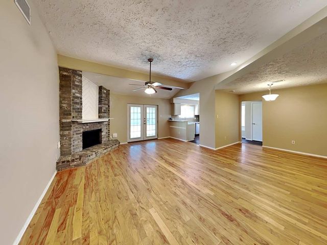 410 Buoy Road, Houston, TX 77598