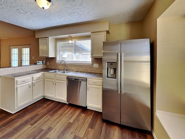 410 Buoy Road, Houston, TX 77598