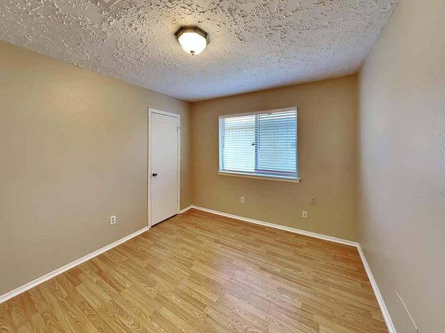 410 Buoy Road, Houston, TX 77598