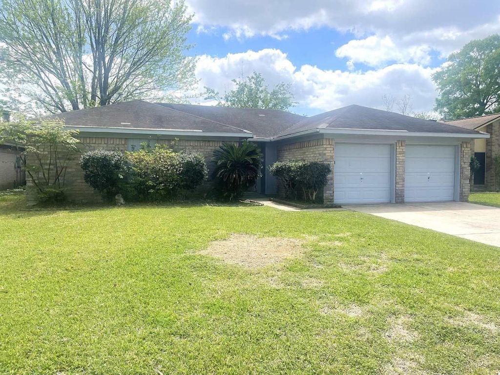 410 Buoy Road, Houston, TX 77598