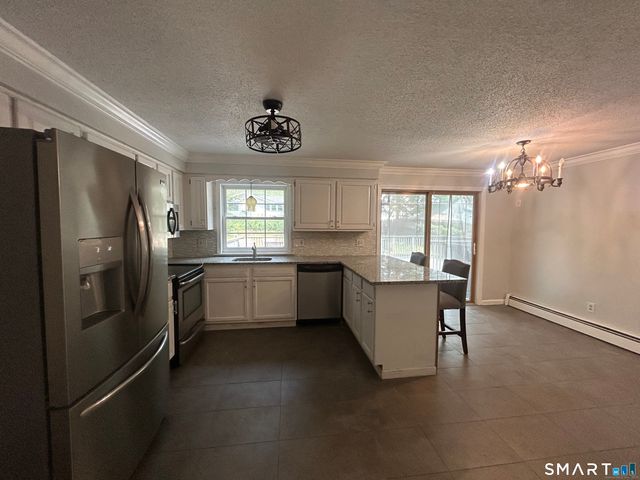14 Normandy Drive, Waterbury, CT 06705