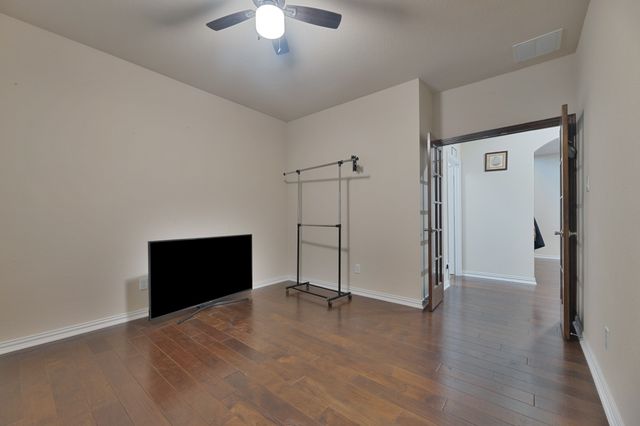 129 Quail Run Road, Red Oak, TX 75154