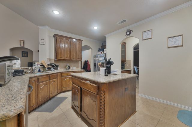 129 Quail Run Road, Red Oak, TX 75154