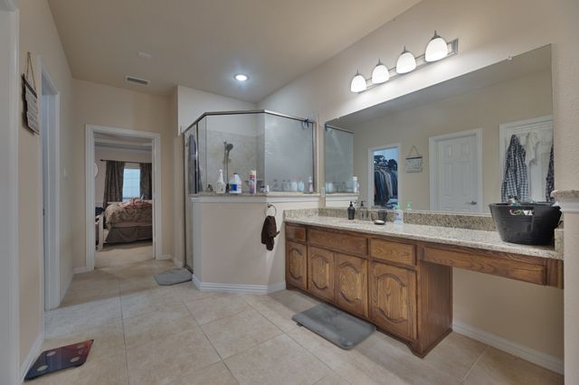 129 Quail Run Road, Red Oak, TX 75154