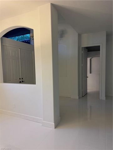 871 Desoto BLVD S, Naples, FL 34117