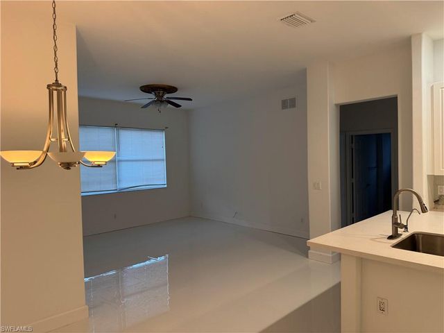 871 Desoto BLVD S, Naples, FL 34117