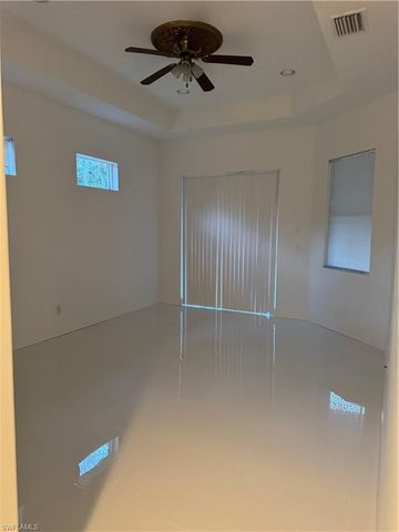 871 Desoto BLVD S, Naples, FL 34117