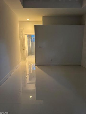 871 Desoto BLVD S, Naples, FL 34117