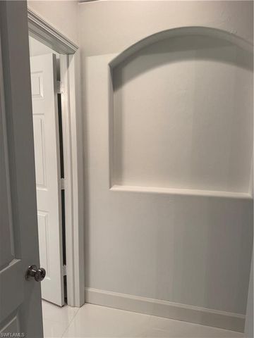 871 Desoto BLVD S, Naples, FL 34117