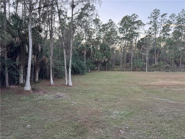 871 Desoto BLVD S, Naples, FL 34117