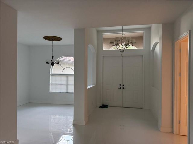 871 Desoto BLVD S, Naples, FL 34117