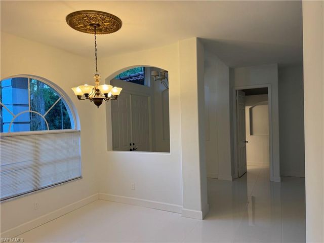 871 Desoto BLVD S, Naples, FL 34117