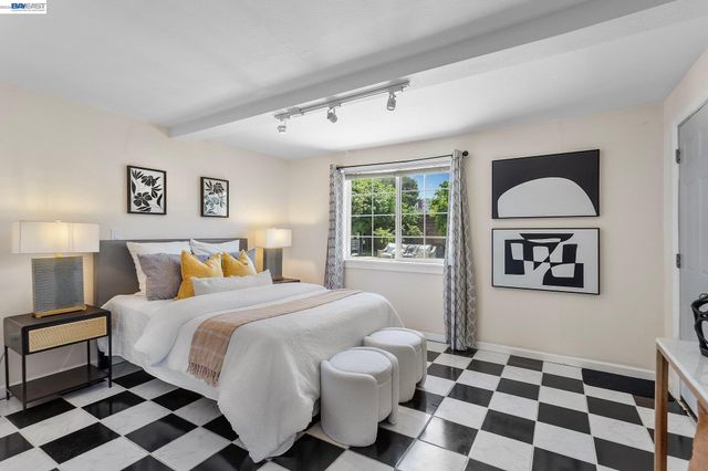1691 Ashbury Dr, Concord, CA 94520