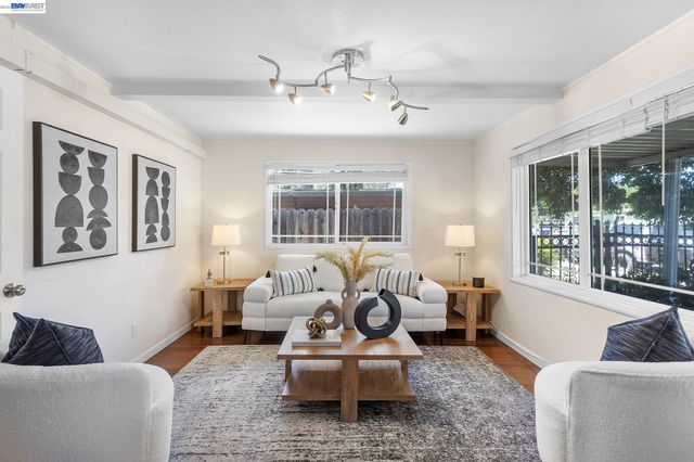 1691 Ashbury Dr, Concord, CA 94520