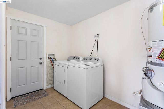 1691 Ashbury Dr, Concord, CA 94520