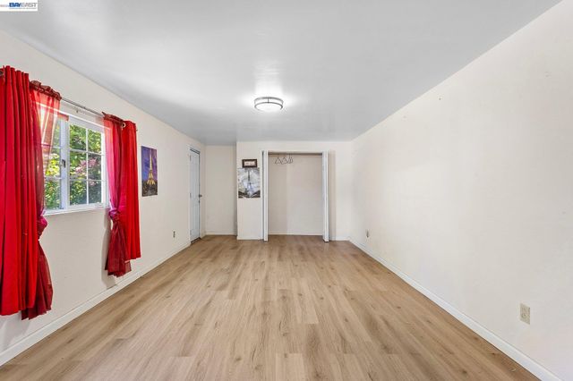 1691 Ashbury Dr, Concord, CA 94520