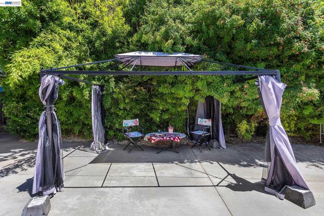 1691 Ashbury Dr, Concord, CA 94520
