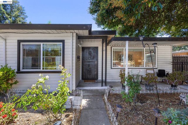 1691 Ashbury Dr, Concord, CA 94520