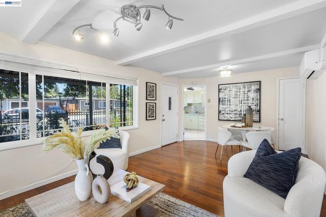1691 Ashbury Dr, Concord, CA 94520