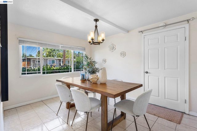 1691 Ashbury Dr, Concord, CA 94520
