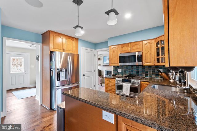 8816 ARLEY DR, Springfield, VA 22153