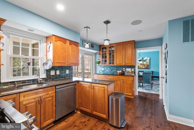 8816 ARLEY DR, Springfield, VA 22153