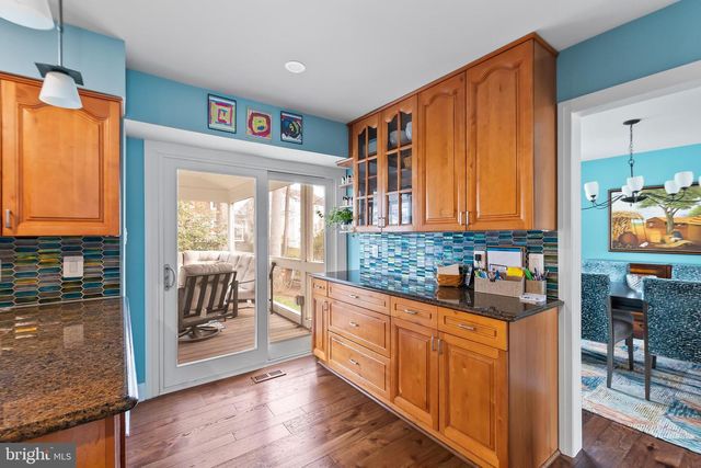 8816 ARLEY DR, Springfield, VA 22153