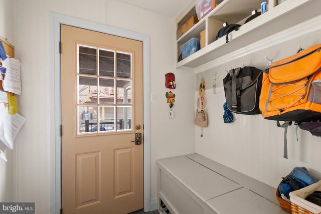 8816 ARLEY DR, Springfield, VA 22153